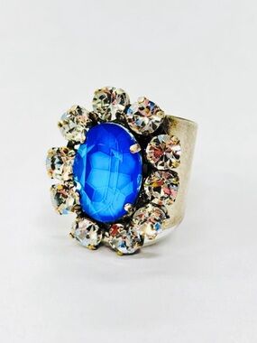 Royal Blue Crystal Halo Ring - TOVA - NWT ✨